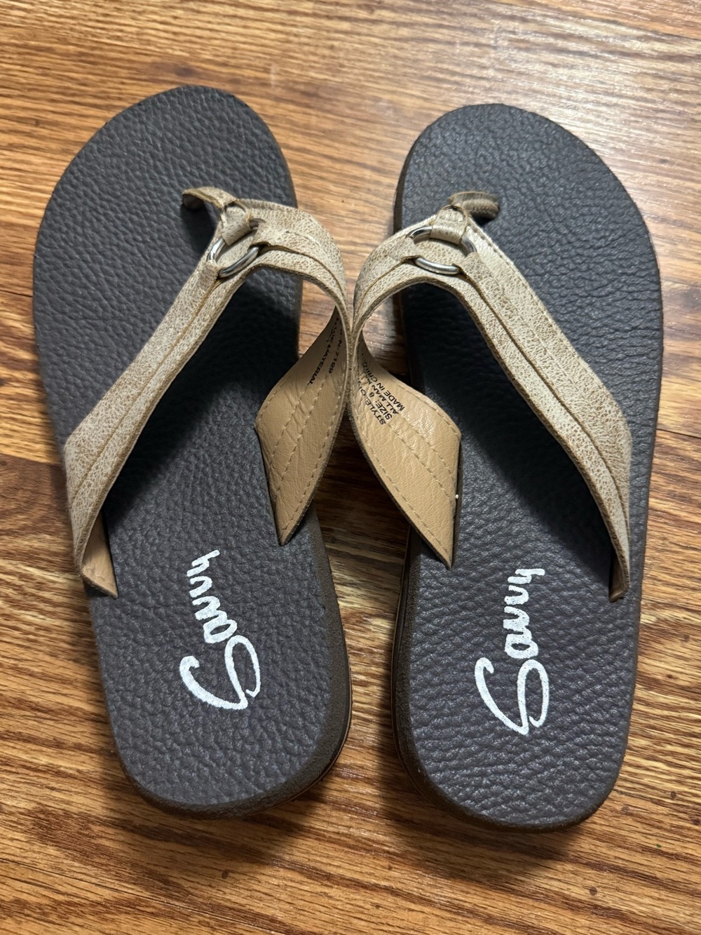 Savvy Orion Flip Flop Style Sandals 8